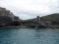 Portovenere - The descent to the cave Byron<br>
	  4320x3240, 1.37 MB