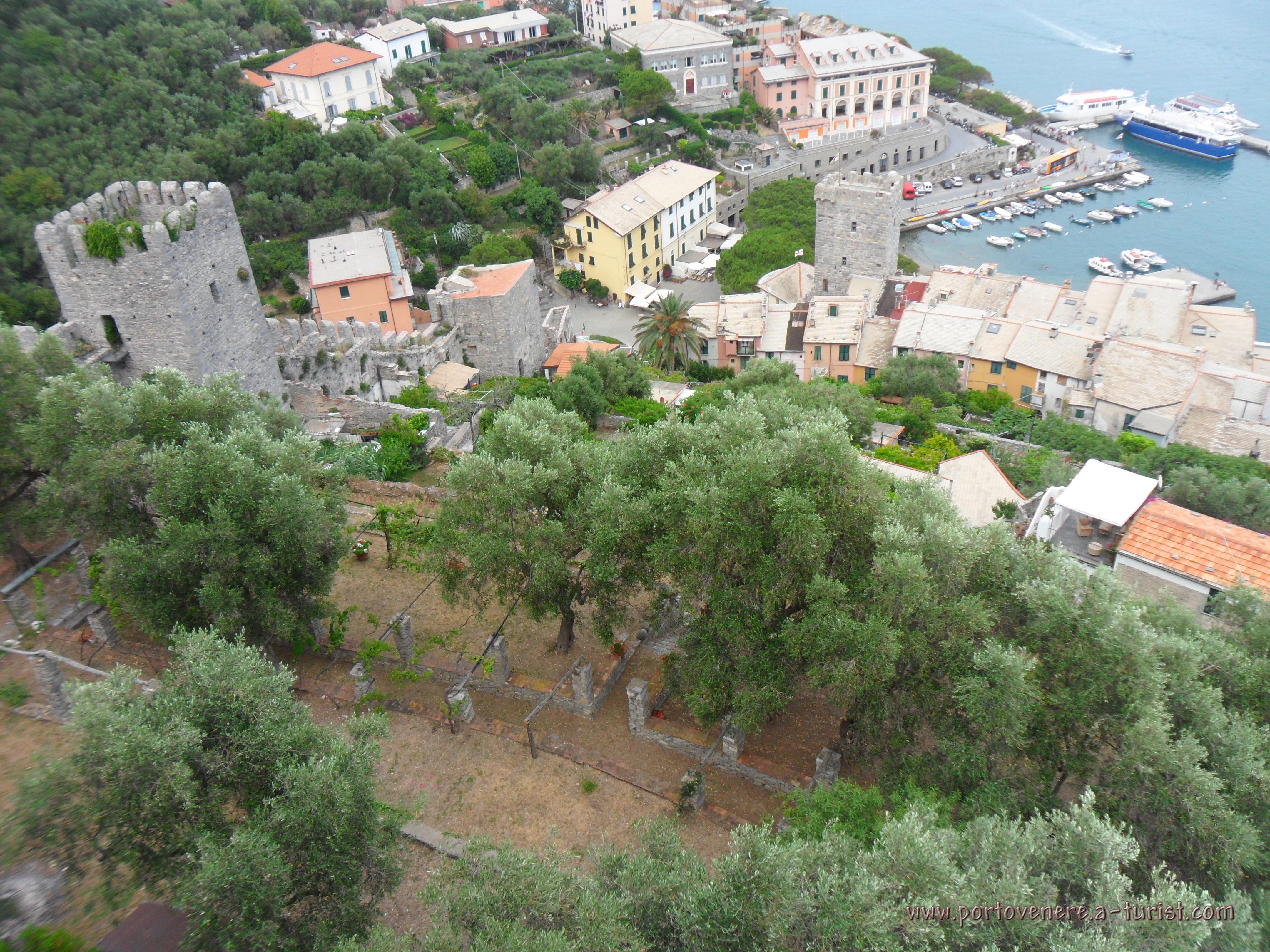 Portovenere, Castello Doria - Vista panoramica<br>4320x3240, 2.35 MB