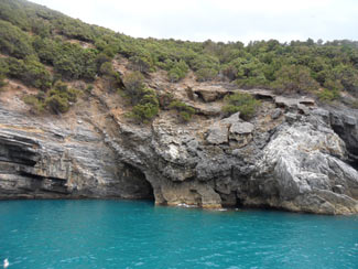 Wyspa Palmaria - Jaskinie wyspy<br>4320x3240, 2,15 MB