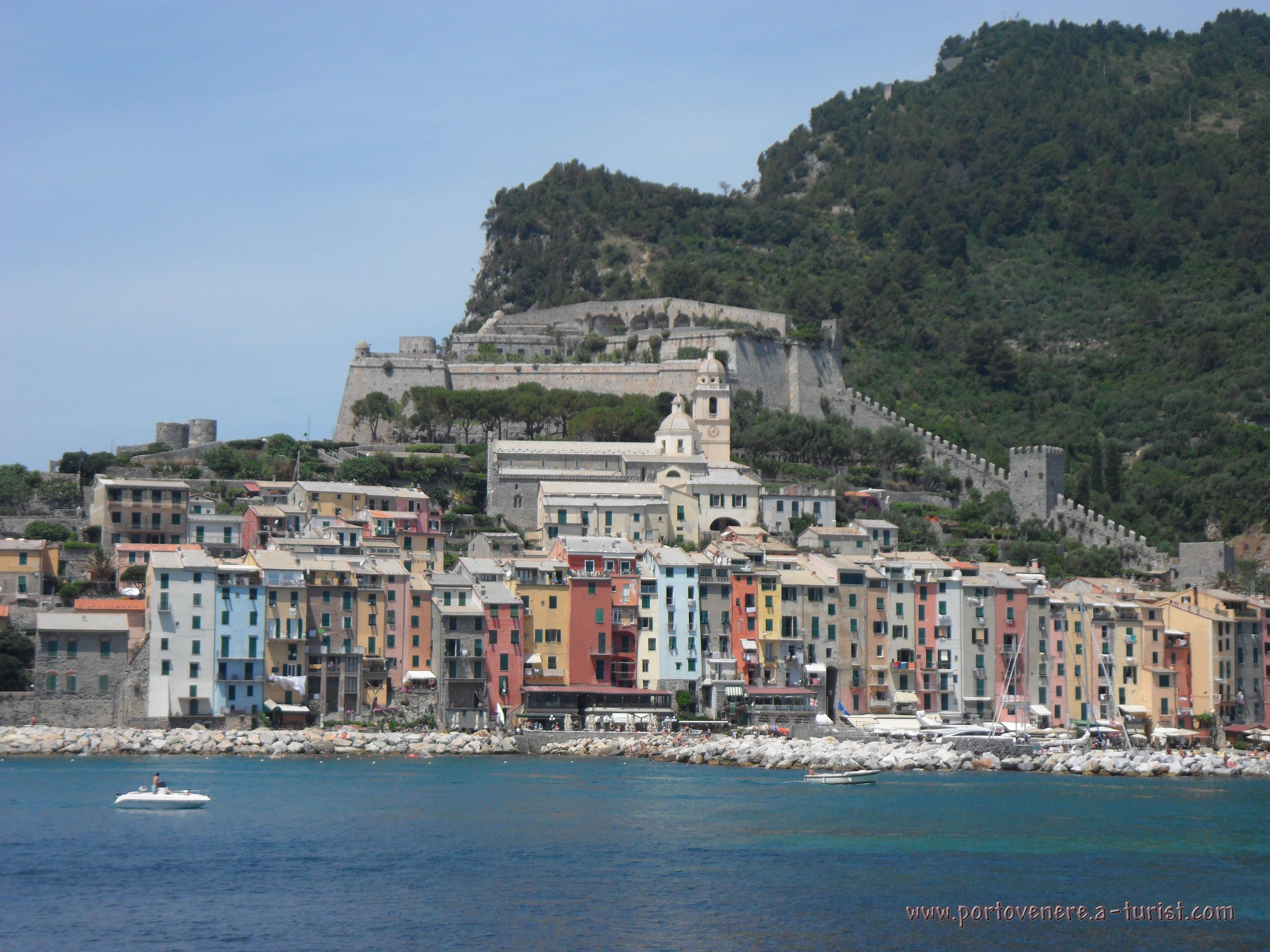 Portovenere - Panoramic view from the island of Palmaria<br>4320x3240, 1.69 MB